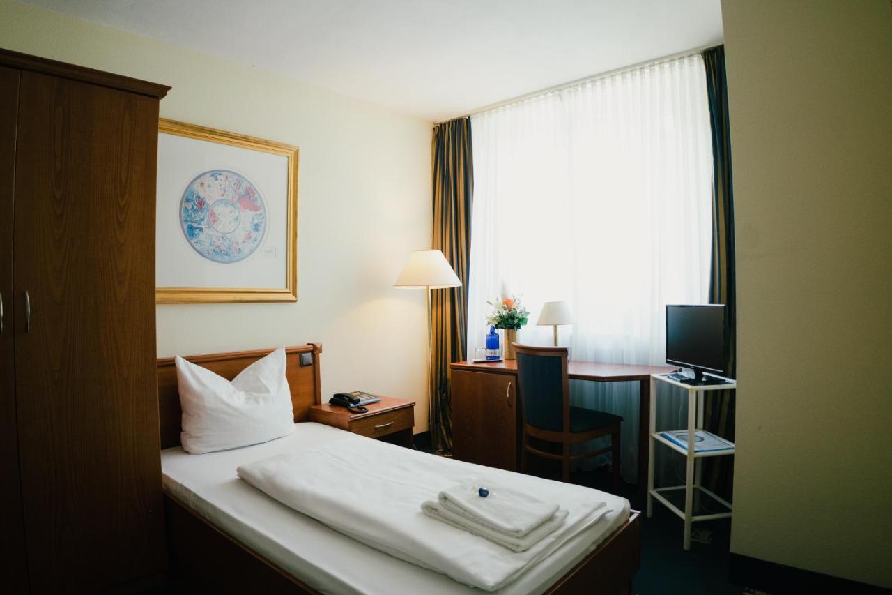 Altstadt Hotel St. Georg Dusseldorf Ngoại thất bức ảnh
