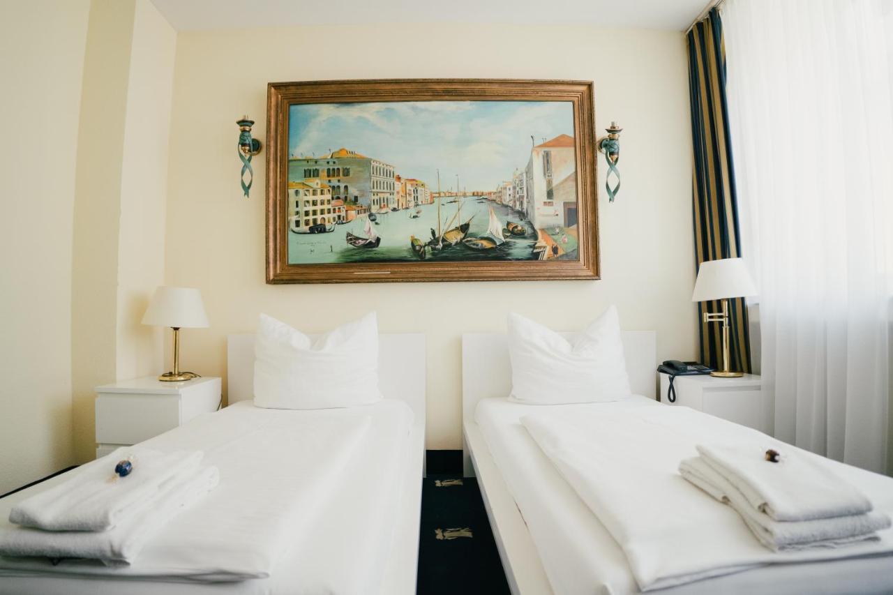 Altstadt Hotel St. Georg Dusseldorf Ngoại thất bức ảnh