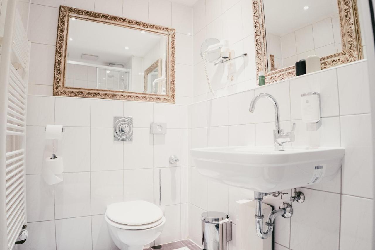 Altstadt Hotel St. Georg Dusseldorf Ngoại thất bức ảnh