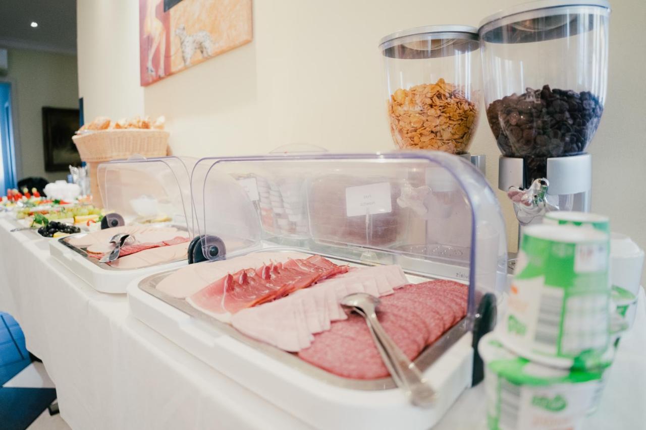 Altstadt Hotel St. Georg Dusseldorf Ngoại thất bức ảnh